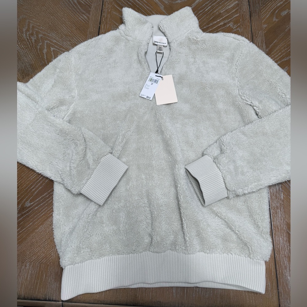 INDUSTRY Men Sweater size S NEW